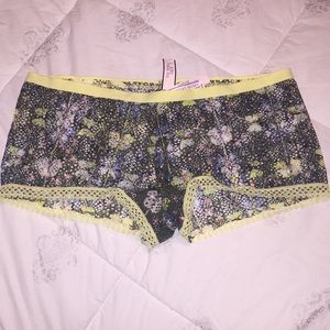 NWT Victoria’s Secret Shortie Mesh panties
